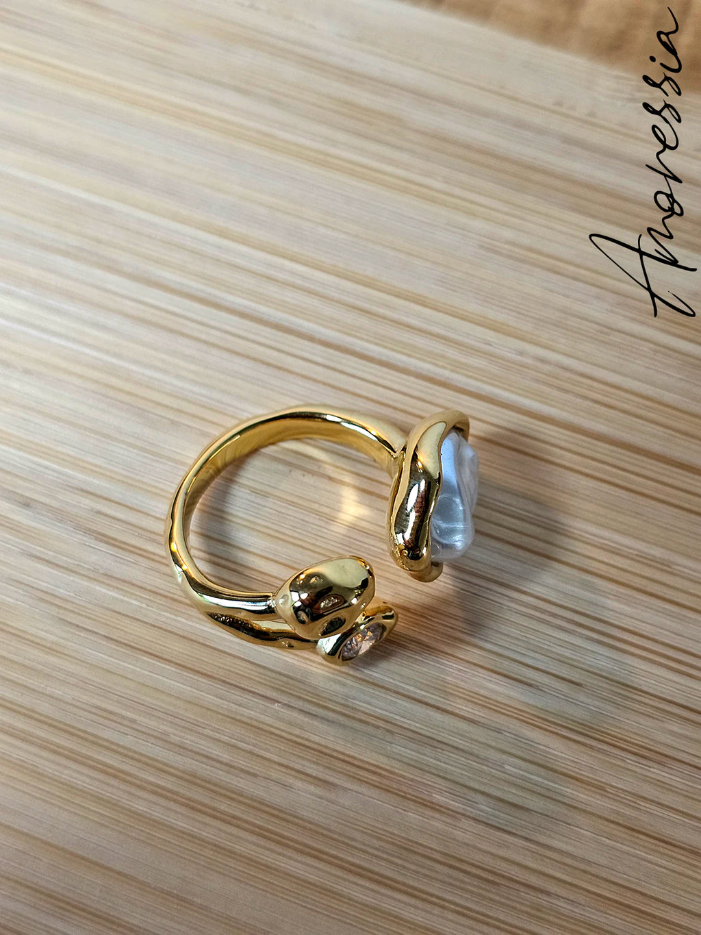 Bague Doré 3 Pierres — Bague Dorée Triple Pierre Femme autre vue