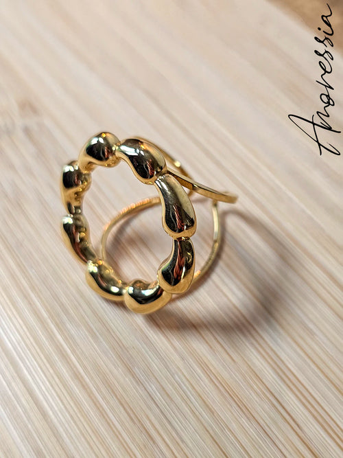 Bague Cercle Doré — Bague Anneau Doré Femme photo portée