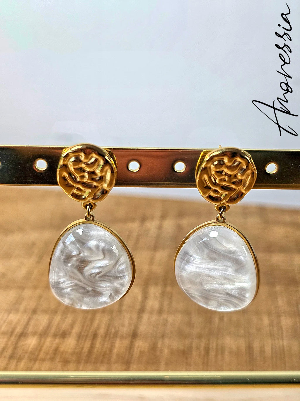 Boucles d'Oreilles Jade — Boucles Pendantes Vertes Femme vue détail