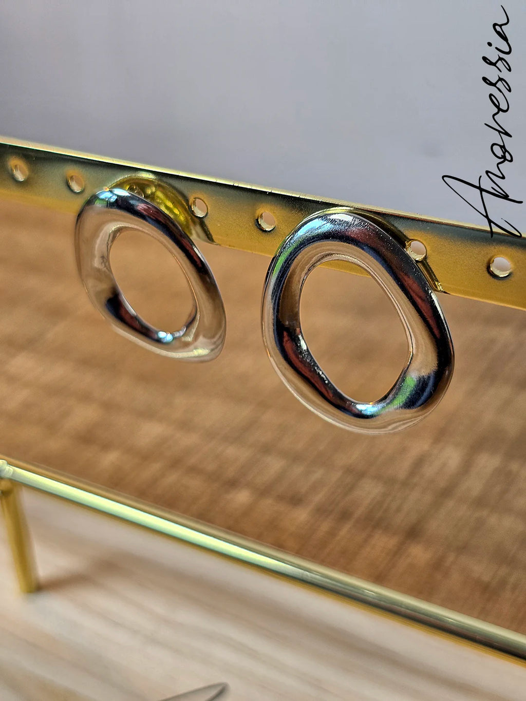 Boucles d'Oreilles Anneau Argenté — Créoles Argentées Femme