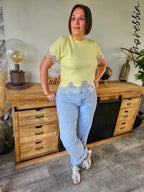 Pull Lova Jaune — Pull Manches Courtes Dentelle Jaune Femme photo lifestyle