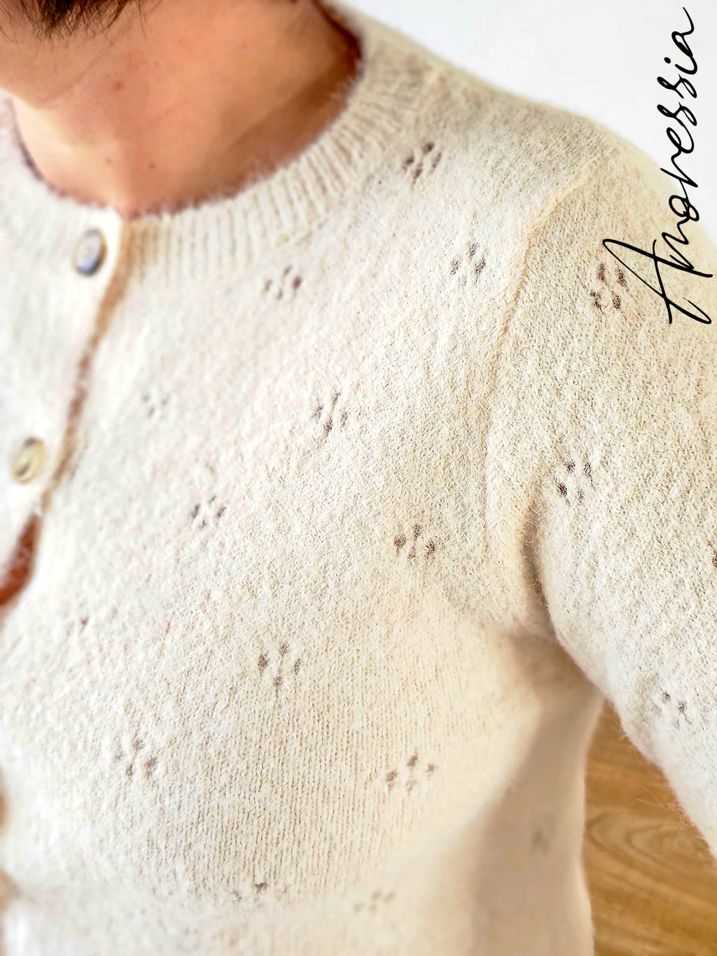 Gilet beige Grace — Gilet Beige Doux Femme vue détail
